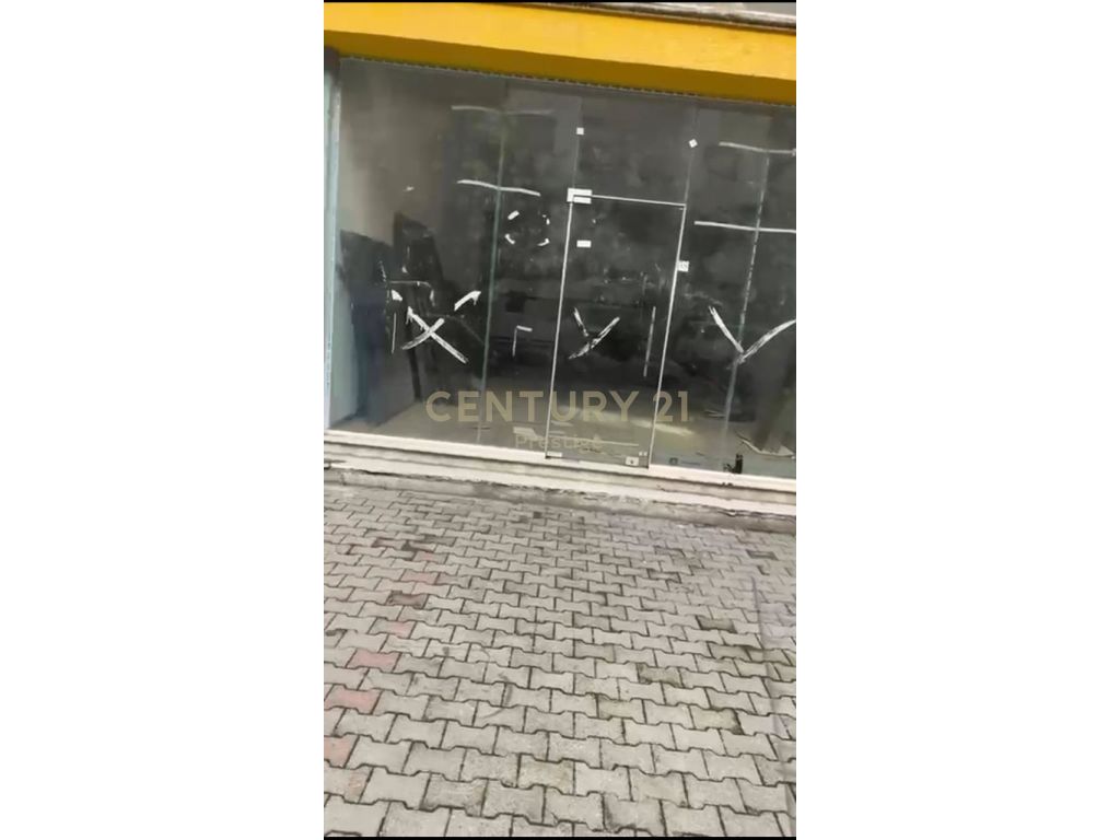 ULJE CMIMI!!! AMBIENT KOMERCIAL PER SHITJE, YZBERISH, TIRANE! Century