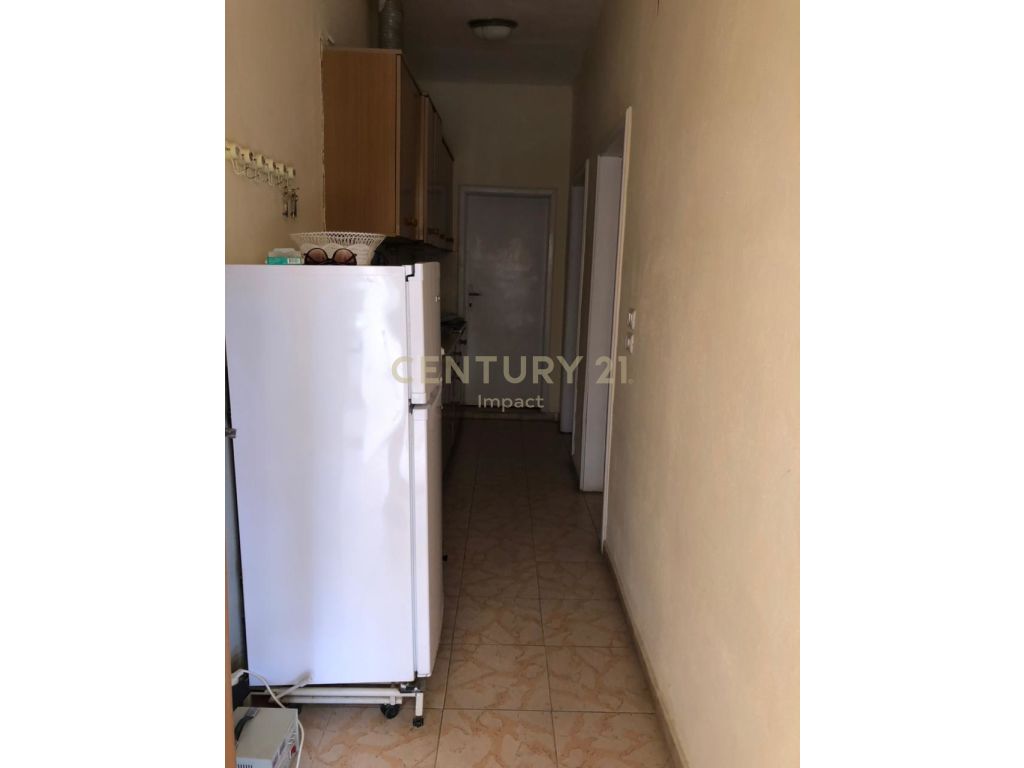 SHESIM APARTAMENT 1+1, NE PLAZHIN E VELIPOJES Century 21 Albania