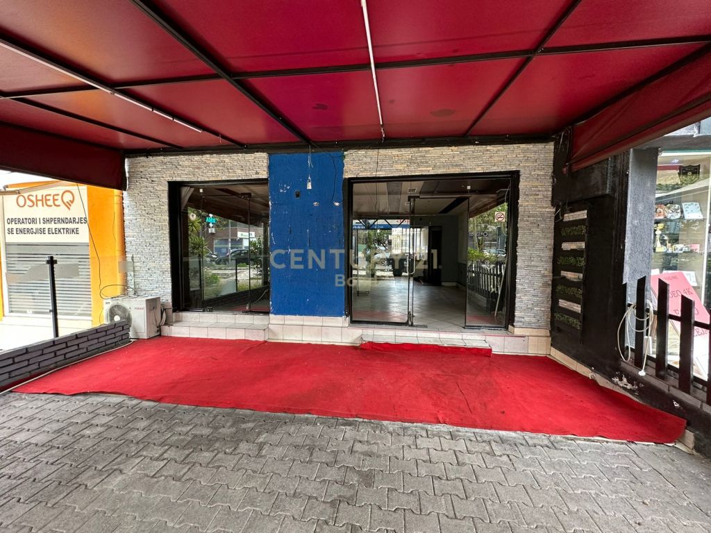 Premises for rent at Ali Demi Century 21 Albania