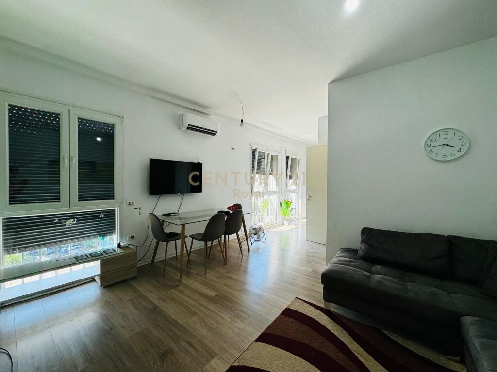 Apartament 1+1 për Qira në Ish Fusha e Aviacionit, Tiranë 500€ 55