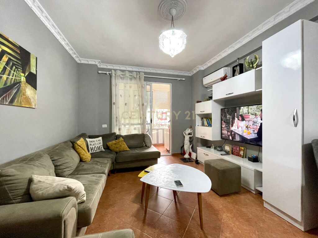 APARTAMENT NE SHITJE 1+1 NE ASTIR Century 21 Albania