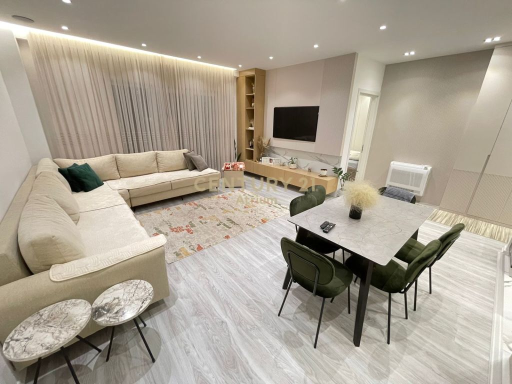 JAPIM ME QIRA APARTAMENT 2+1+2 PRANE SELVIS!