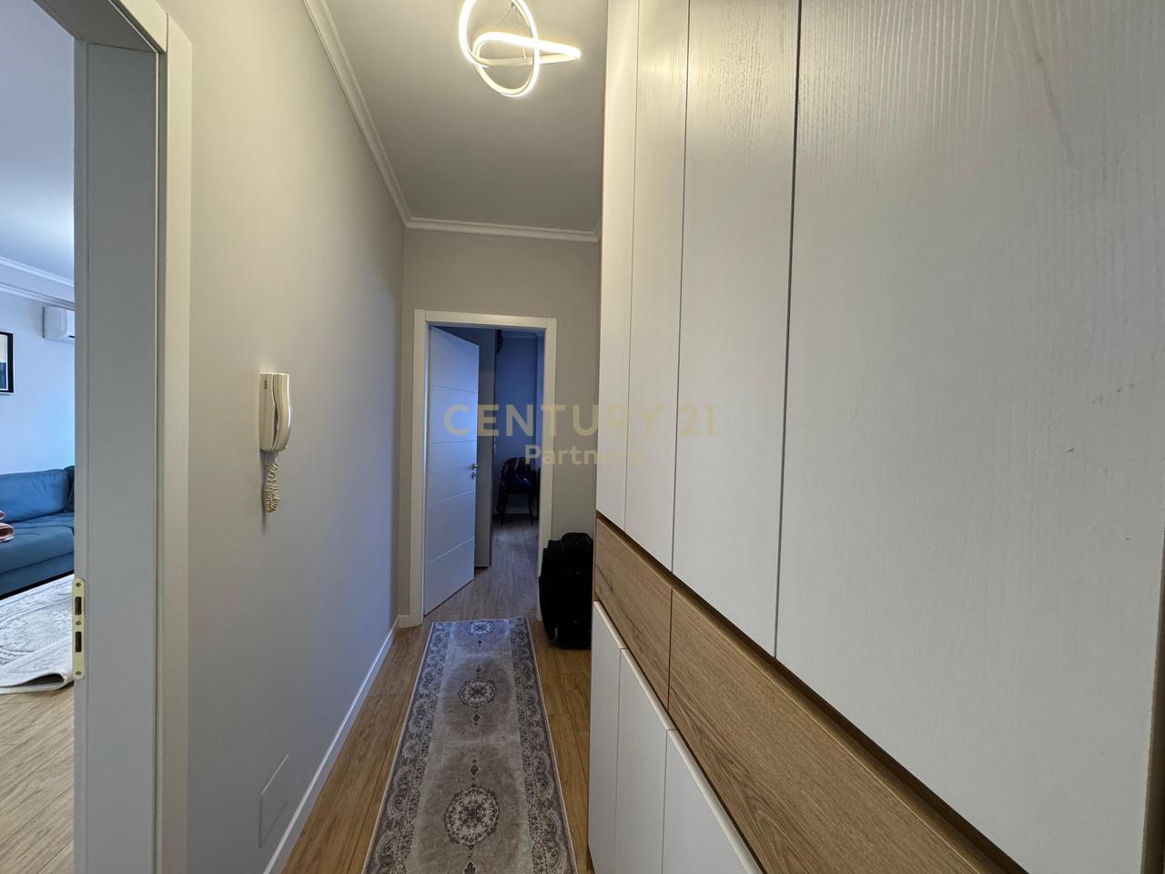 SHESIM APARTAMENT 1+1 NE UNAZE TE RE!