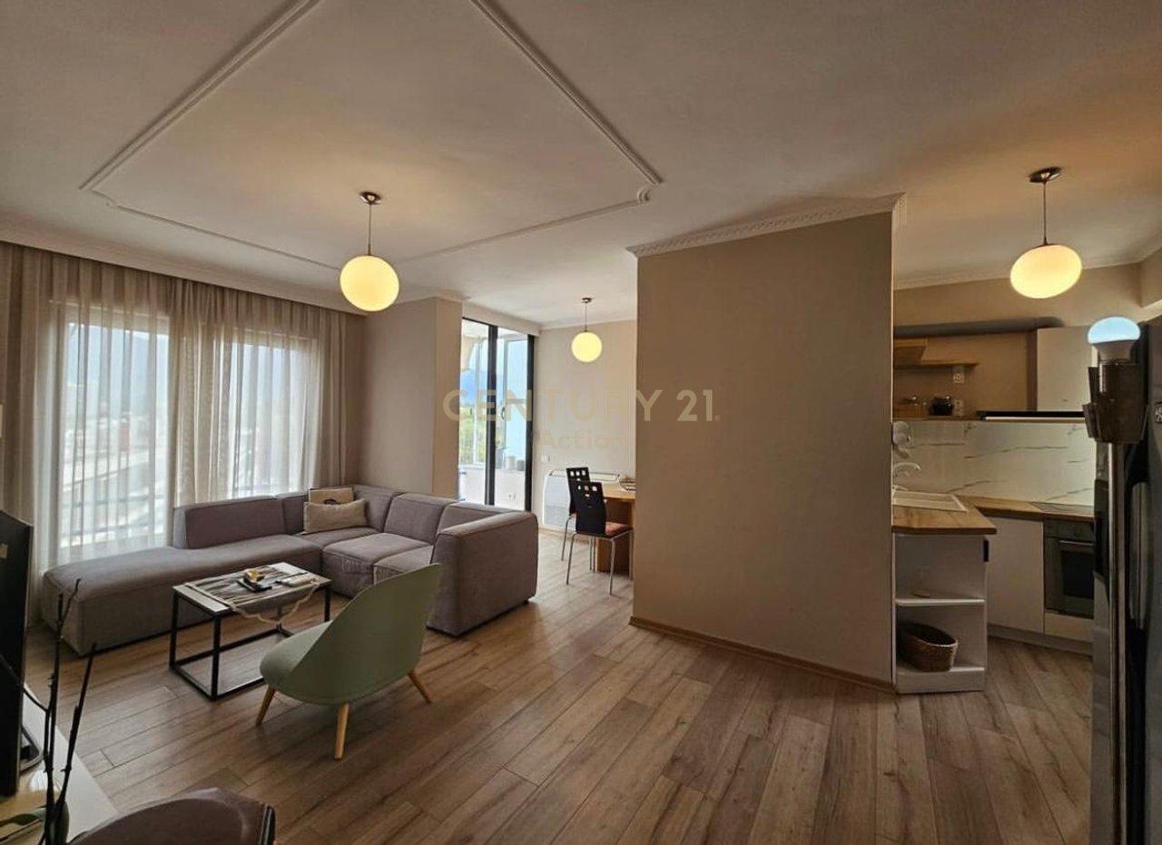 “Super Apartament 2+1 Luksoz | Pamje Panoramike nga Liqeni Artificial”