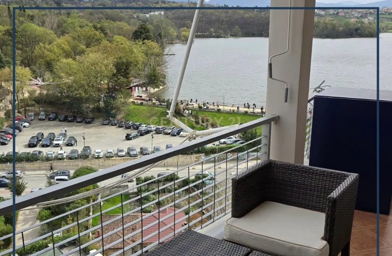 “Super Apartament 2+1 Luksoz | Pamje Panoramike nga Liqeni Artificial”