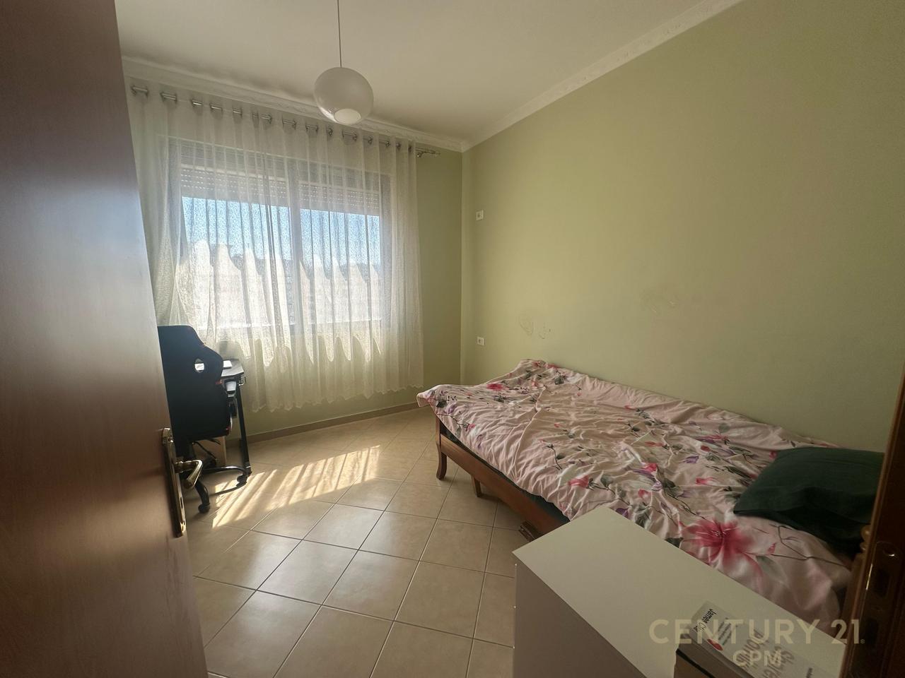 2+1+Parking Apartment for rent in Astir!