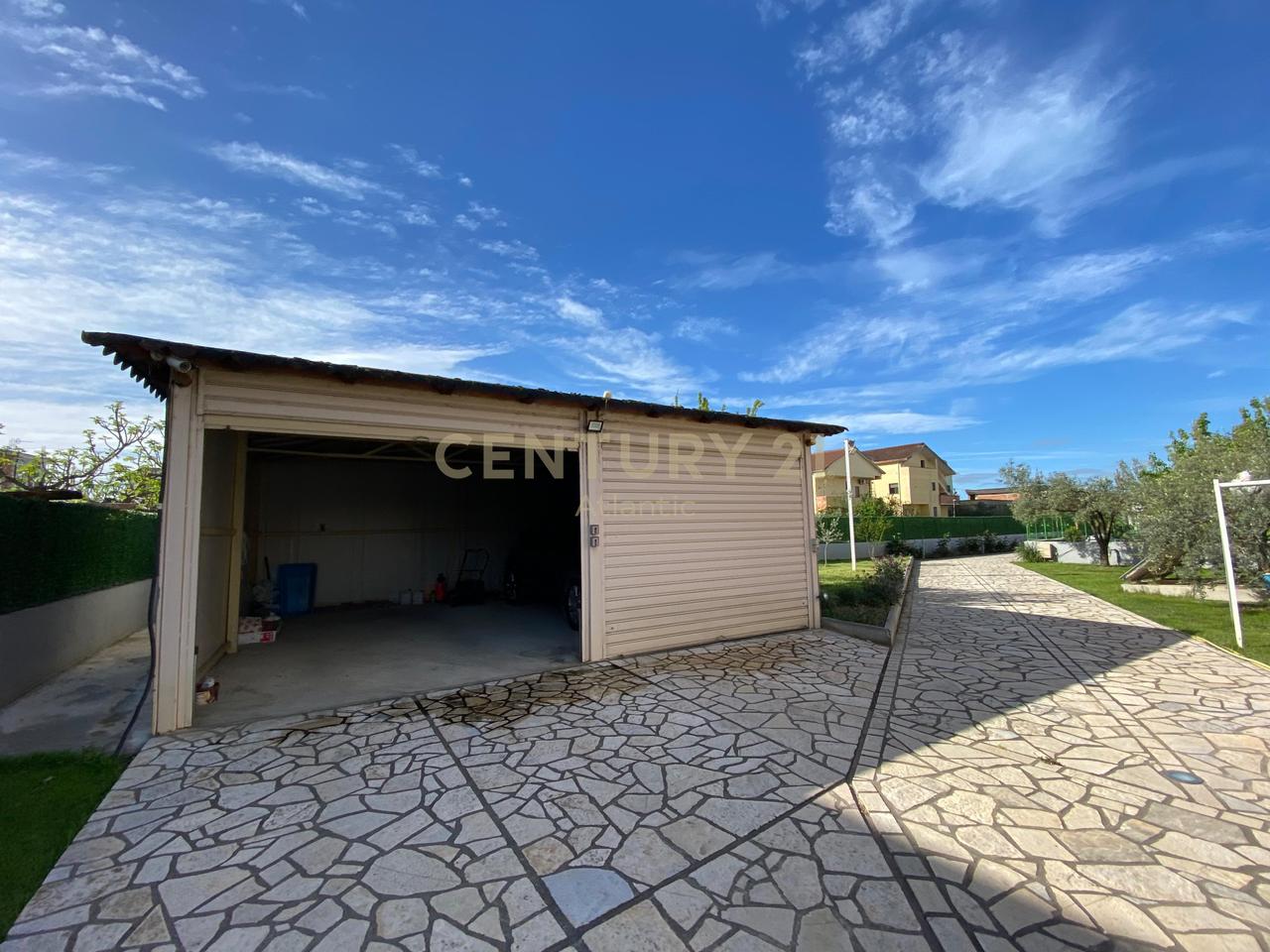 SUPER VILLA IN VENDITA IN 4 STRADE DI SHIJAKU!