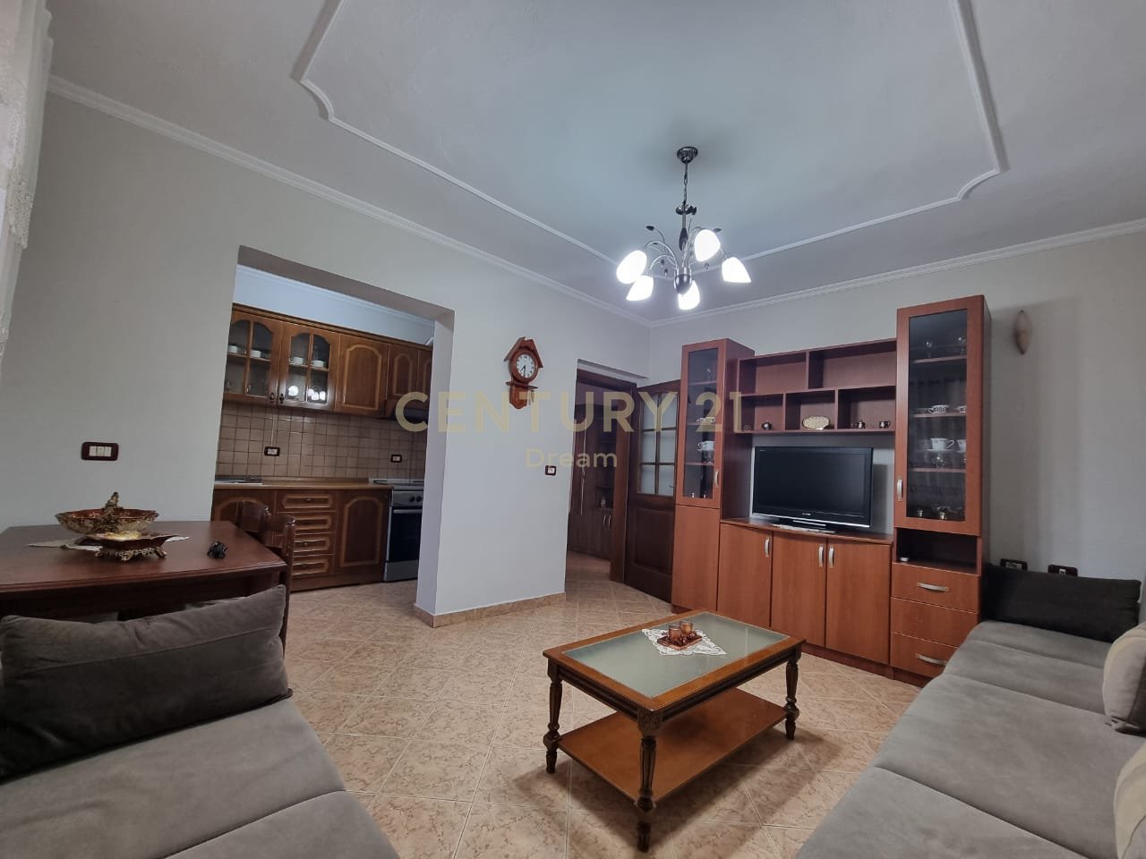 2+1 APARTMENT FOR RENT IN XHAMLLIK!!
