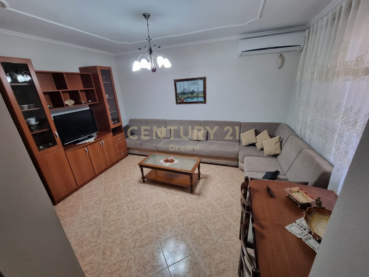 2+1 APARTMENT FOR RENT IN XHAMLLIK!!