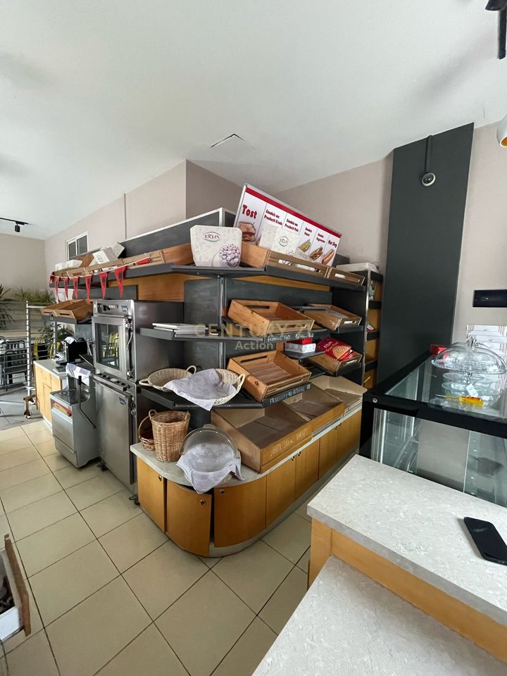 WE RENT A SHOP IN ASTIR!