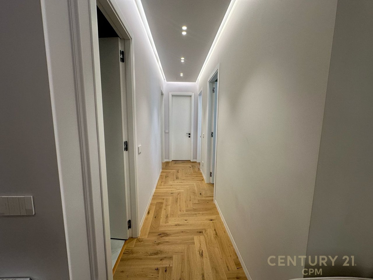 LUXURY APARTMENT 3+1+2 PARKING SPACE AT FOREST RESIDENCE!