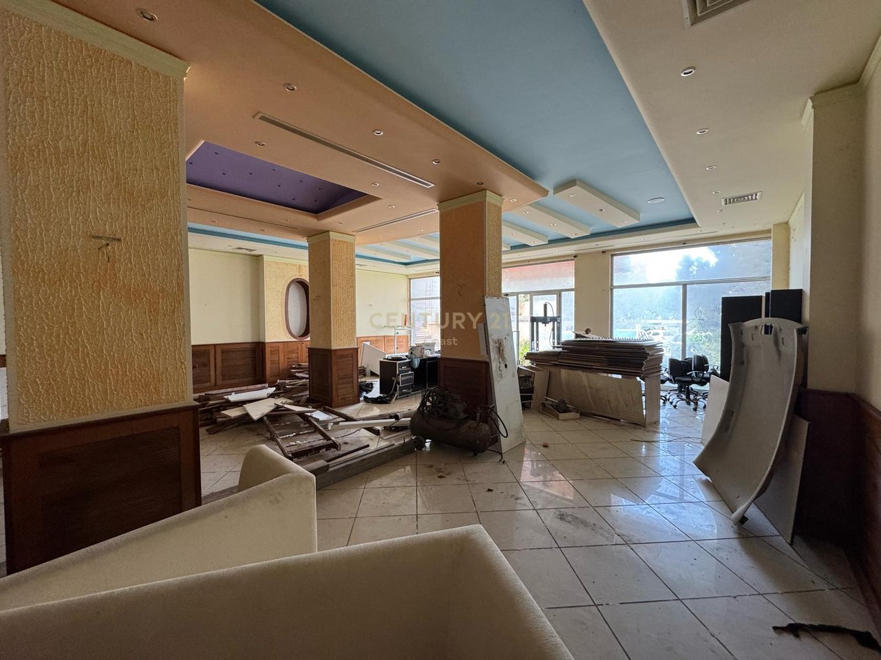 Ambient Komercial në Shitje – Rruga Dhimitër Konomi, Vlorë