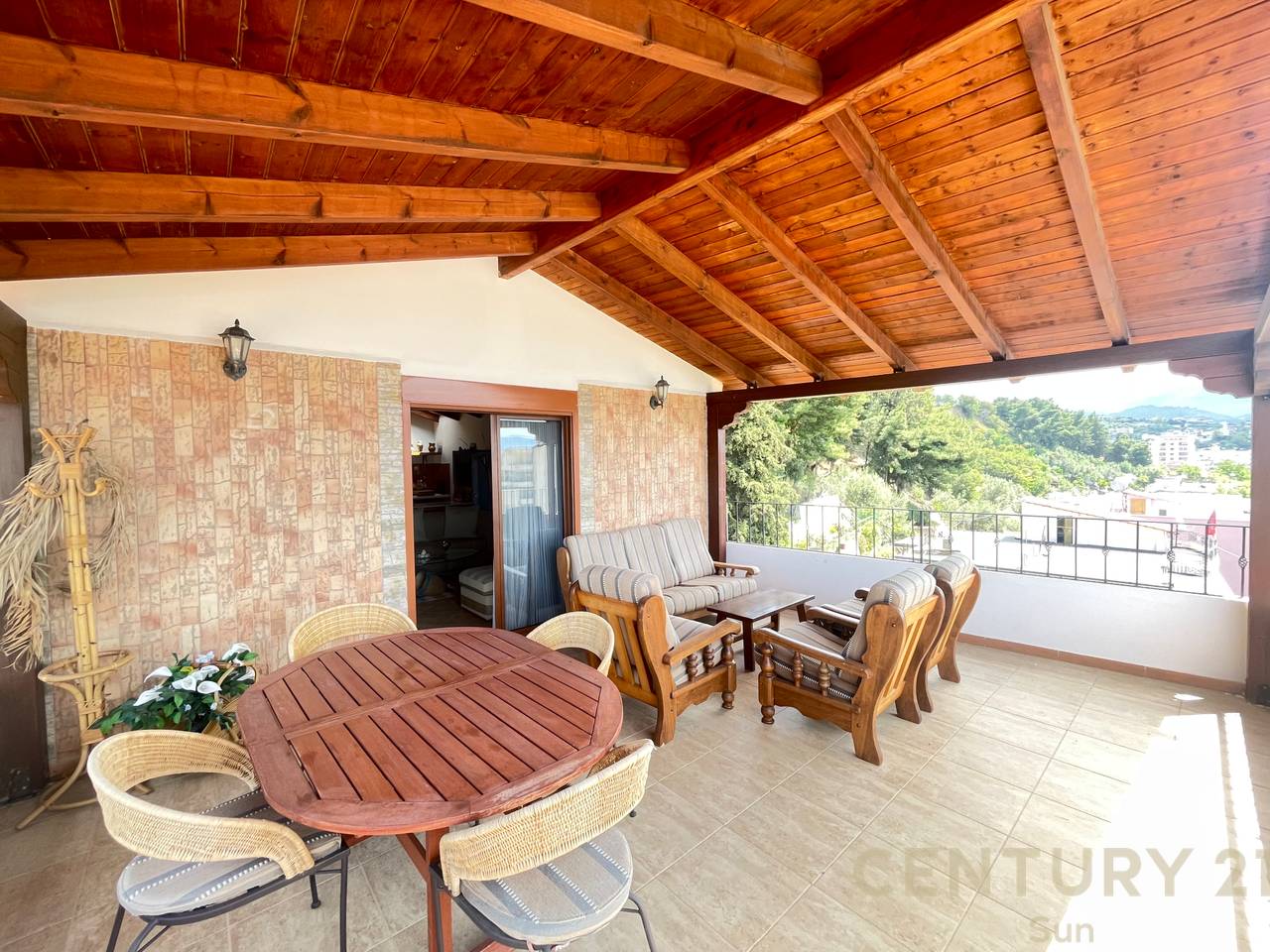 VILLA FOR RENT IN VLORA!