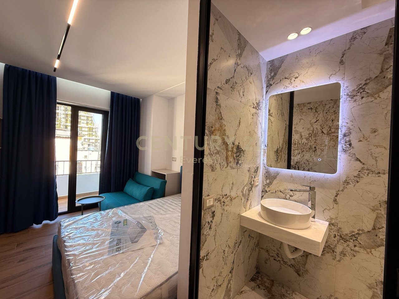 SHALLVARET, SALE OF 3 STUDIO APARTMENTS