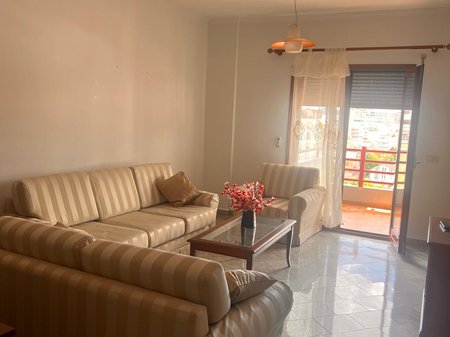 APPARTAMENTO 2+1+2 IN AFFITTO, IN VIA KAVAJES-TIRANA!