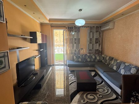 Qira, Apartament 2+1+2 Poste Parkimi, Selite