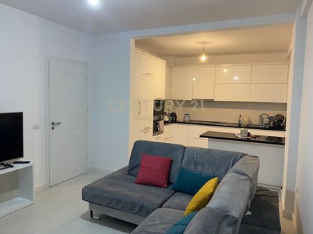 Apartament per shitje 2+1+2 ne Astir