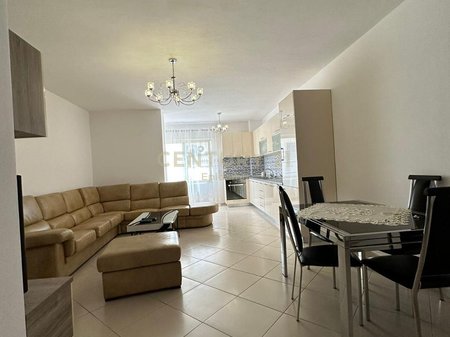 Apartament 2+1+2  per qira pranë Drejtorise se Policisë, Durrës - 450€ | 106 m²