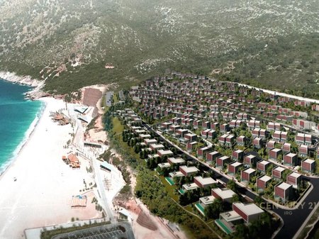 Shitet Apartament Studio me Verande dhe Post Parkimi ne Green Coast Village!