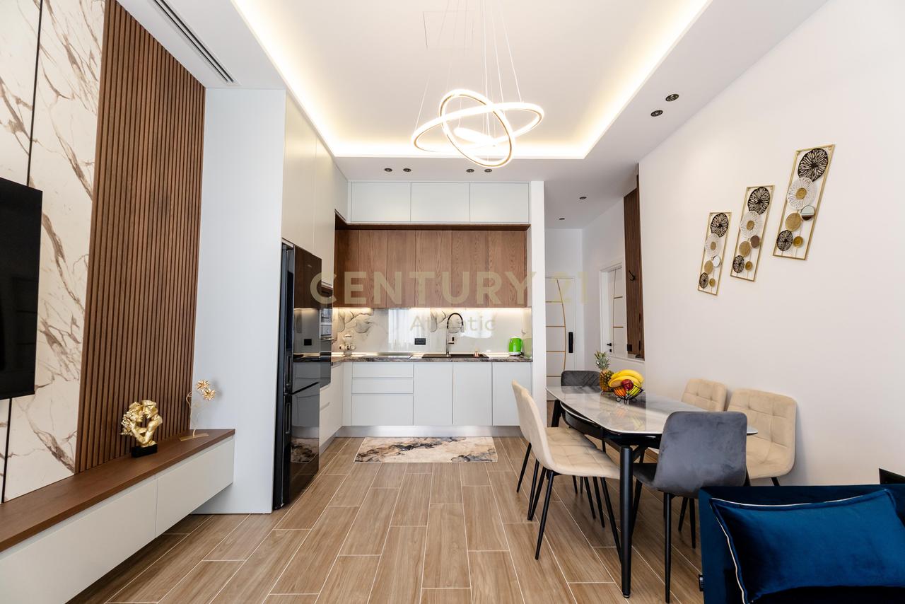Shitet Super Apartament i Investuar 1+1 – Pamje Ballore Deti – Vollga, Durrës!