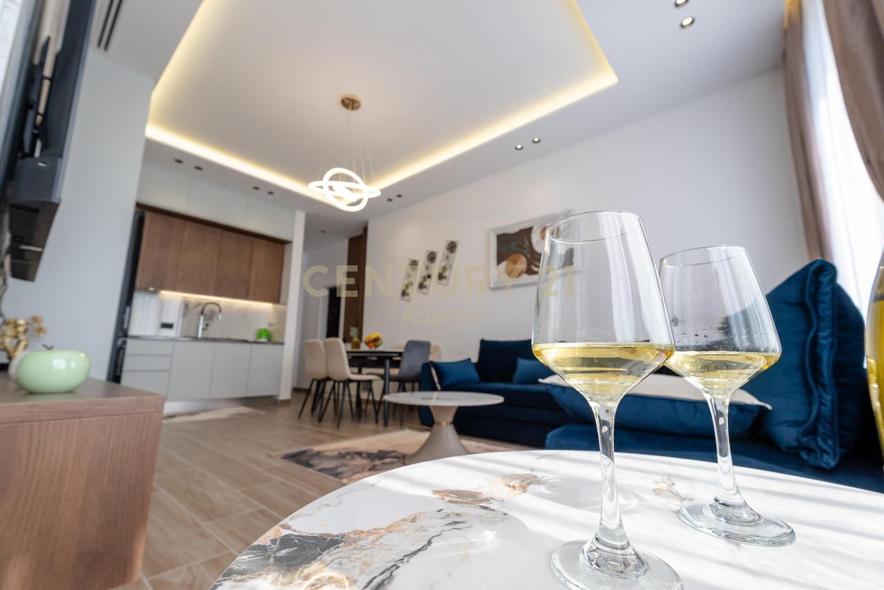 Shitet Super Apartament i Investuar 1+1 – Pamje Ballore Deti – Vollga, Durrës!
