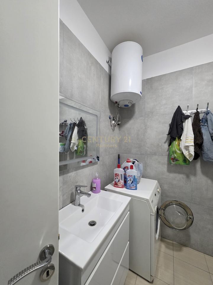 Apartament 2+1+2 Për Shitje në Shkozë, Tiranë
