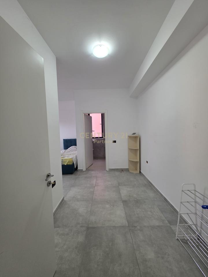 Apartament 2+1+2 Për Shitje në Shkozë, Tiranë