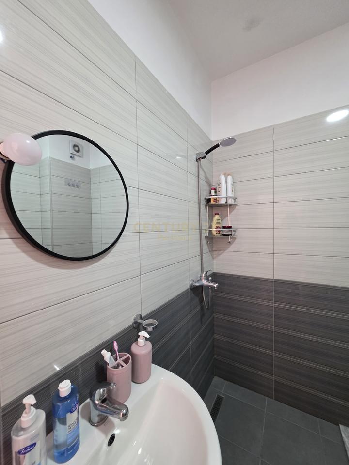 Apartament 1+1 Për Shitje në Shkozë, Tiranë -