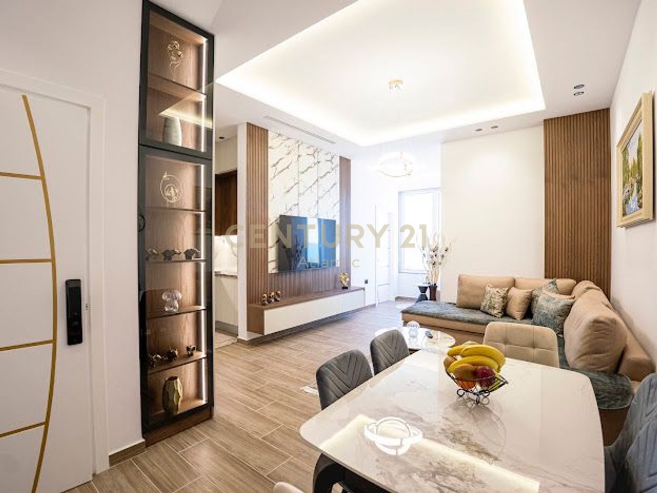 Appartamento Super Investito in Vendita 1+1 – 27° Piano, Vollga Durrës – Vista Laterale Mare!!
