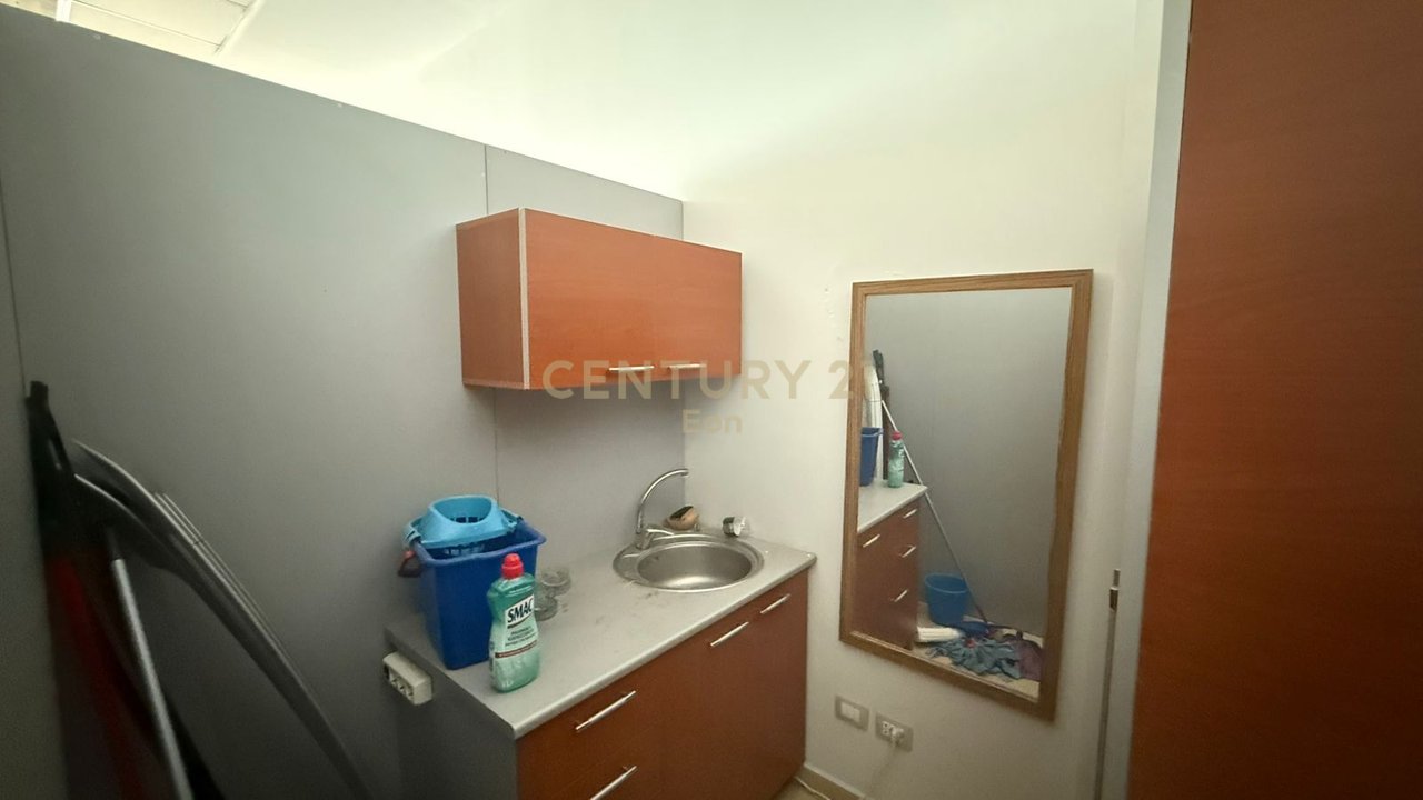 COMMERCIAL SPACE FOR RENT!