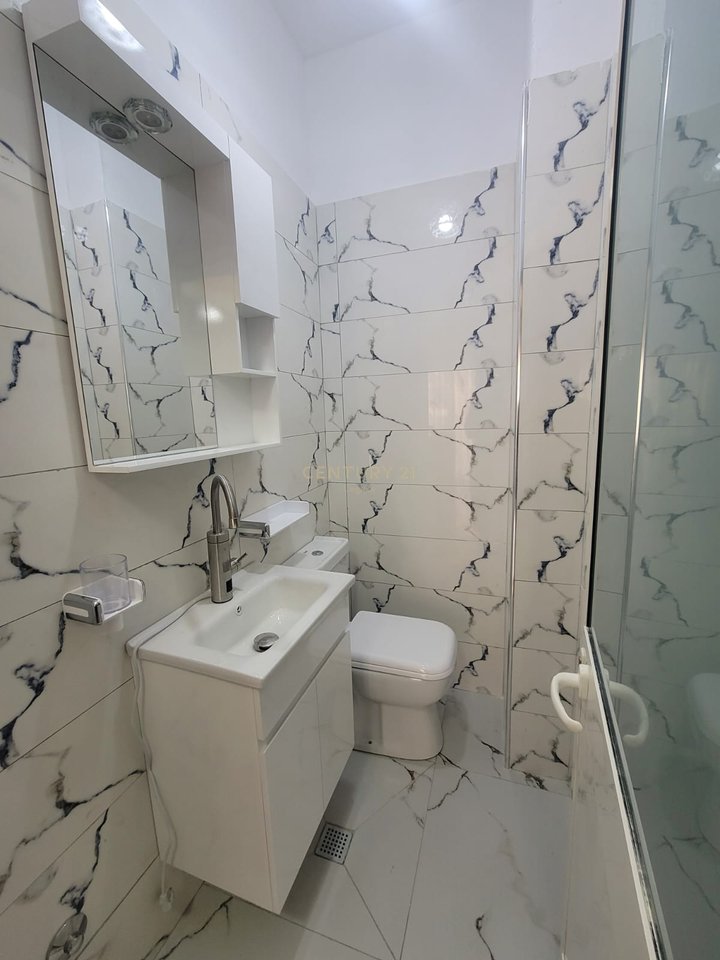 Apartament për Shitje 2+1+2 ,FRESK