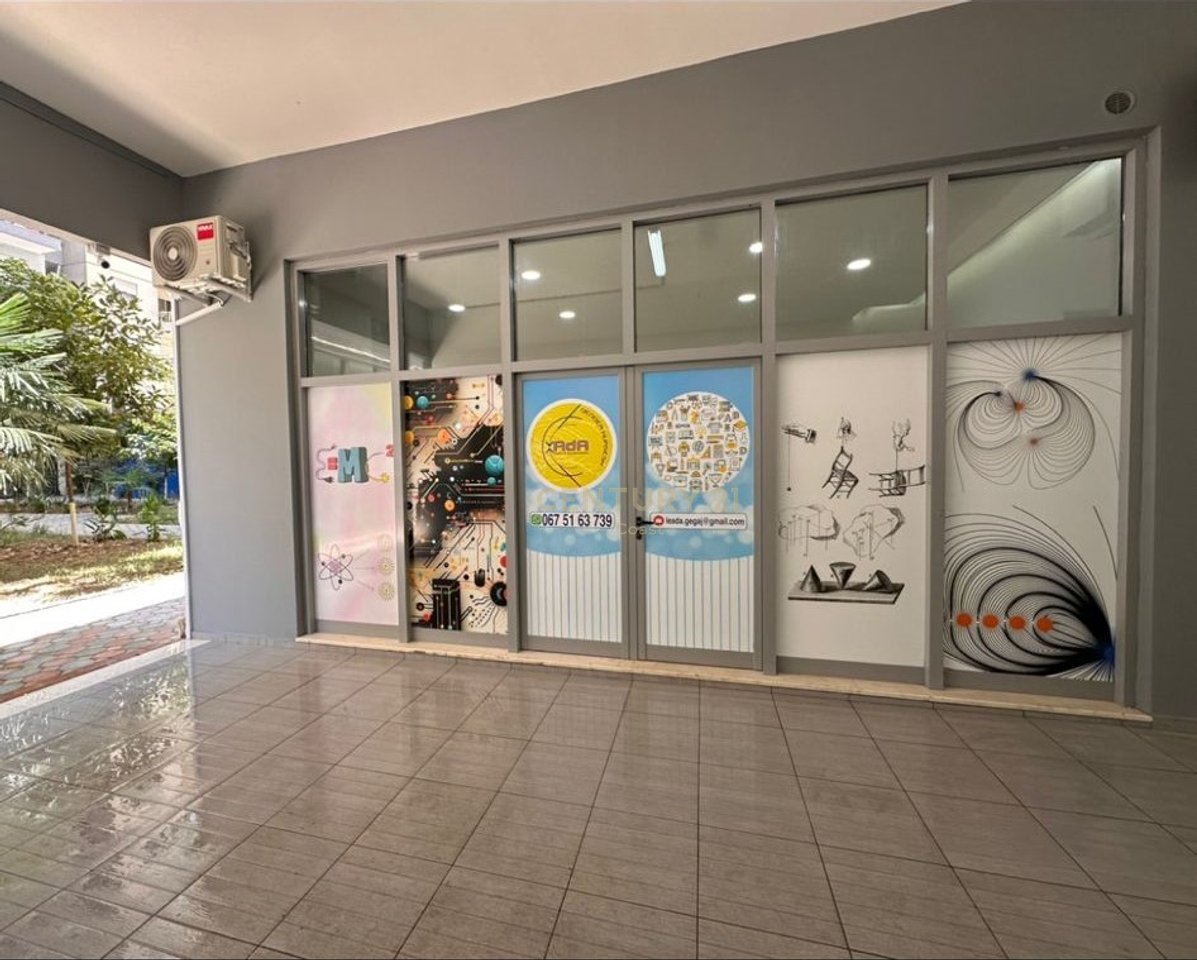 LOCALE COMMERCIALE IN AFFITTO A VLORE - VICINO ALLA FABBRICA DI PESCE!!!