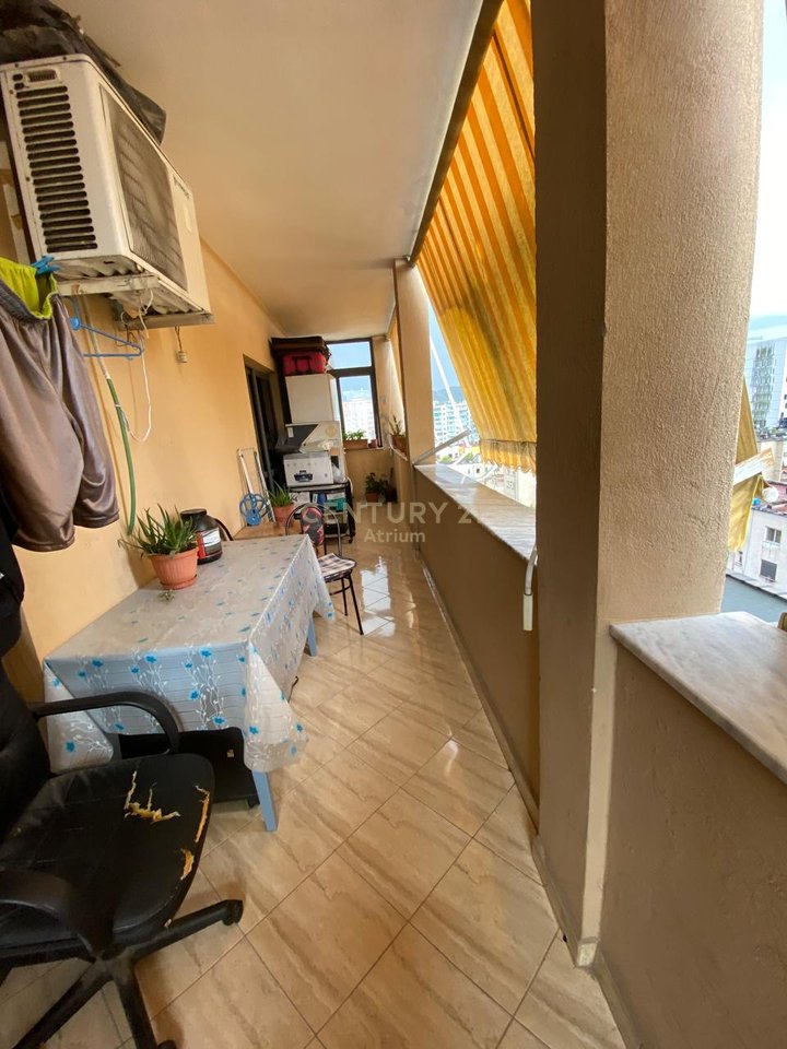 APARTMENT 1+1 FOR SALE AT 21-DHJETORI!