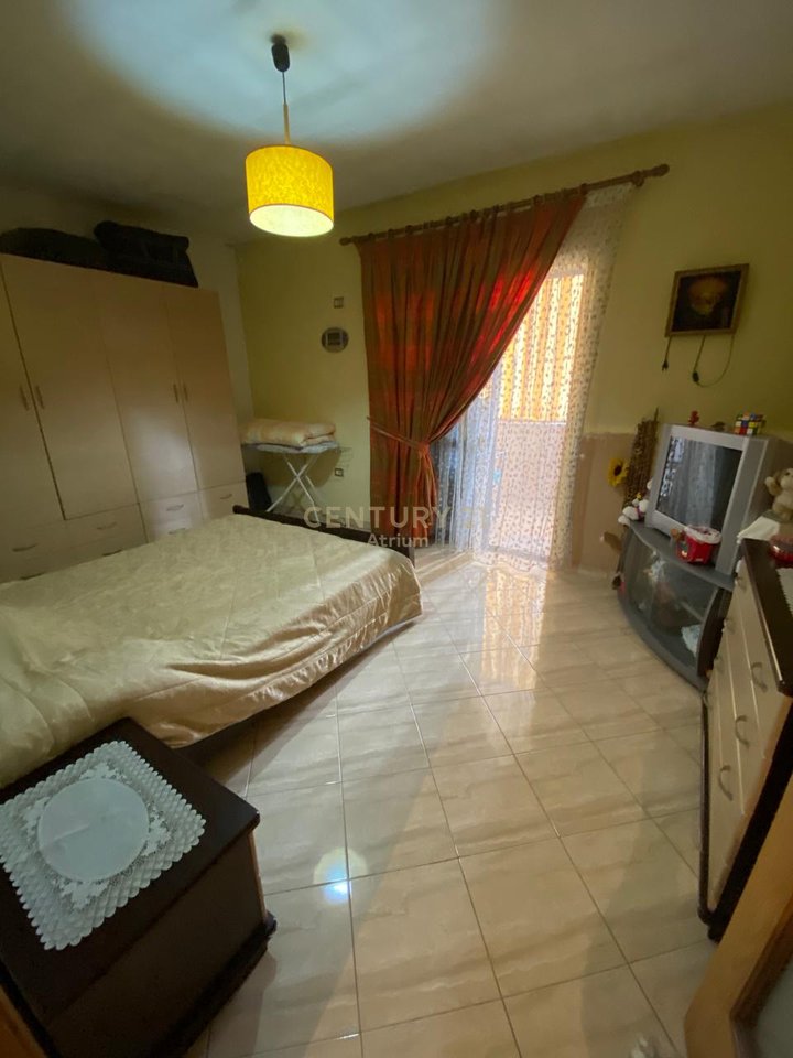 APARTMENT 1+1 FOR SALE AT 21-DHJETORI!