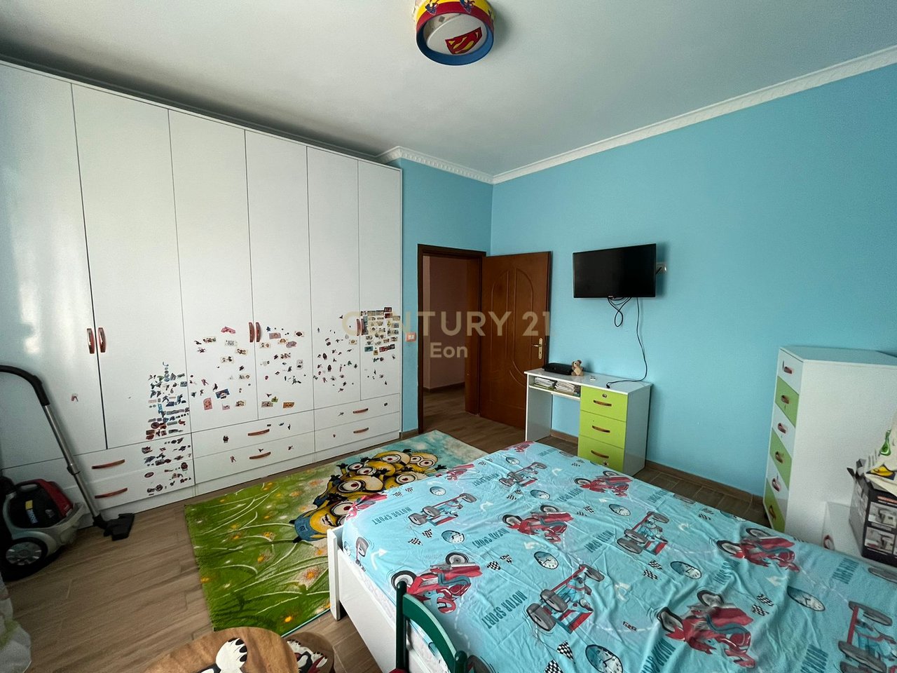 APPARTAMENTO IN AFFITTO AL SECONDO PIANO DI UNA VILLA A DURAZZO!