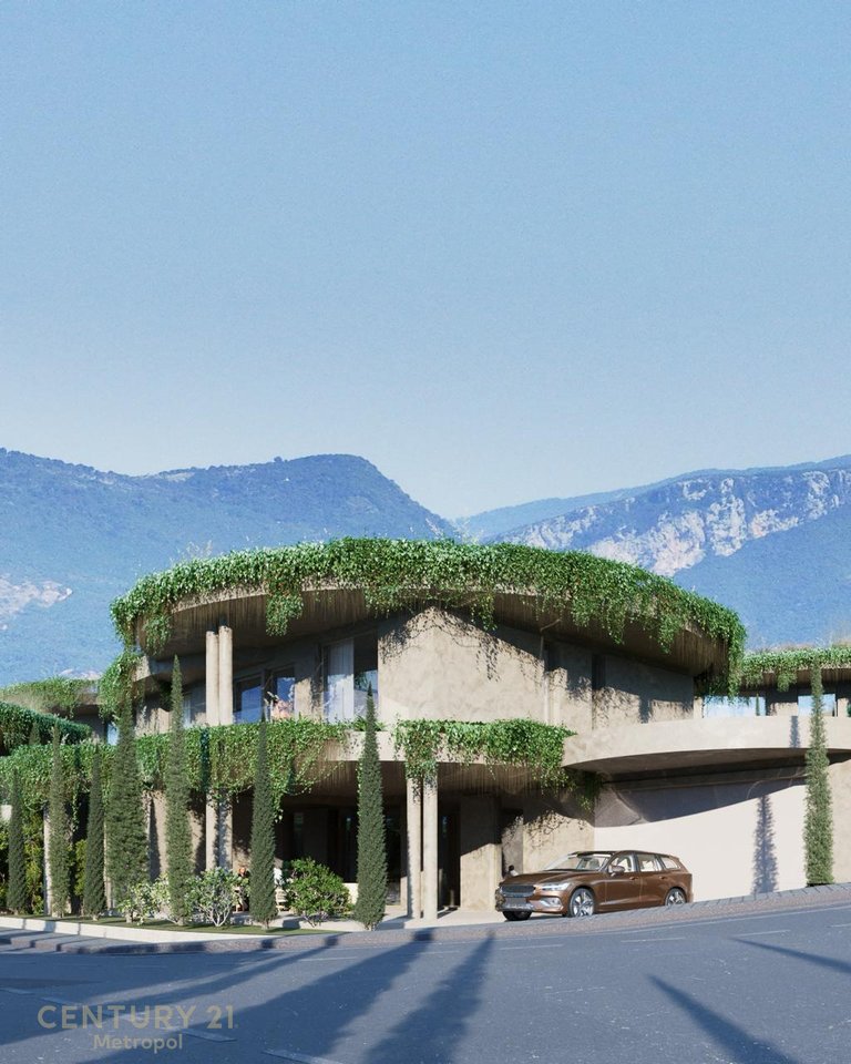 LEI È UN'ELITE VILE CON UNA PISCINA, VICINO AL LAGO FARKA - RESIDENZA FARKA HILLS!