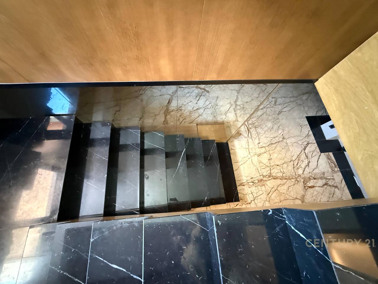 VILLA DI LUSSO IN VENDITA VICINO A SAN PIETRO