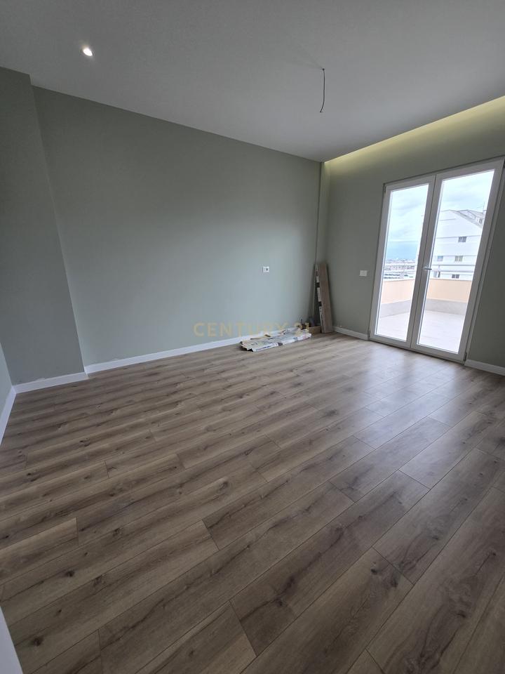 APARTMENT 2+1 WITH VERANDA FOR SALE IN DURRES!