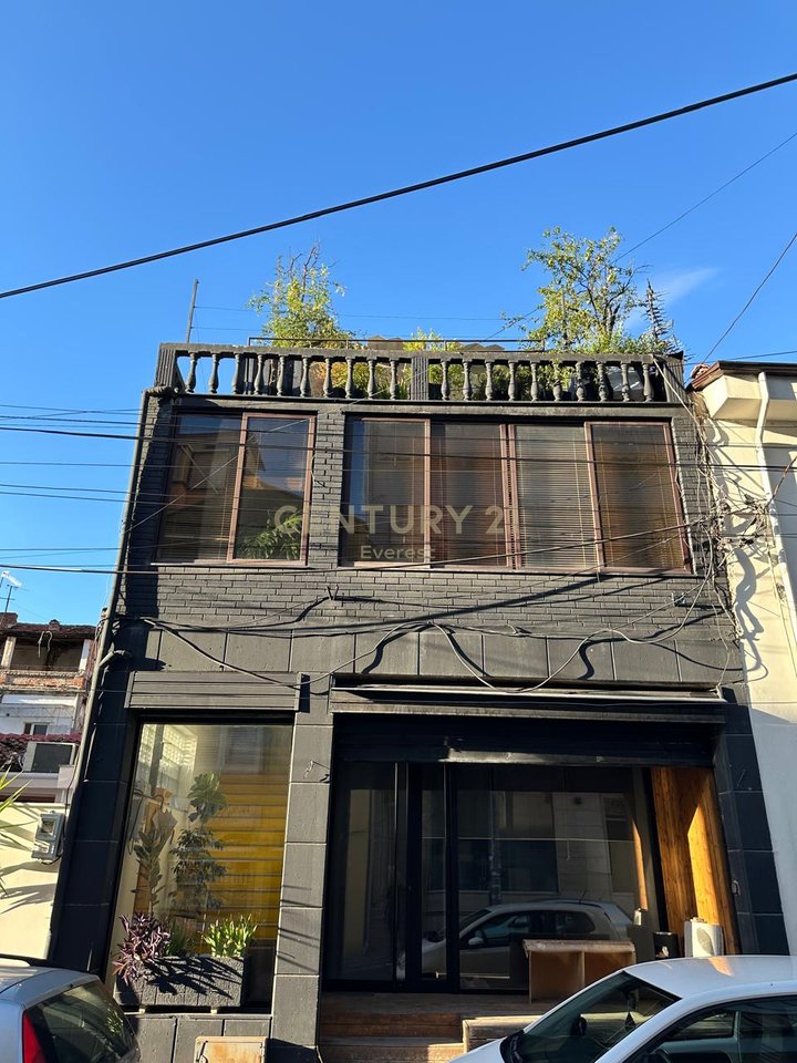 DURRES STREET. WE OFFER COMMERCIAL SPACE FOR RENT