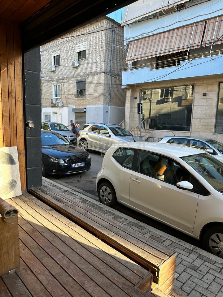 DURRES STREET. WE OFFER COMMERCIAL SPACE FOR RENT