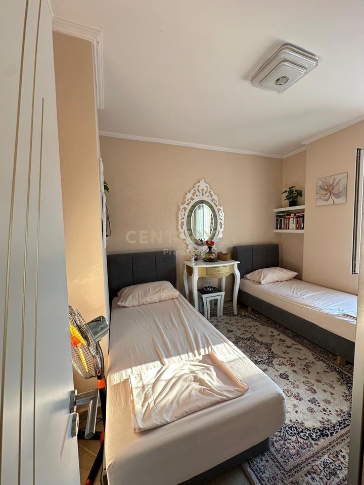 APPARTAMENTO 2+1 IN VENDITA, MERCATO ELETTRICO, TIRANA!