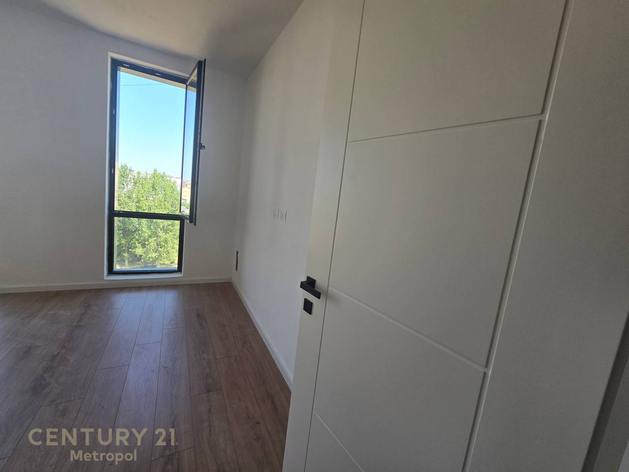 FOR RENT 2+1+2 APARTMENT FOR OFFICE OR RESIDENCE, NEW BOULEVARD