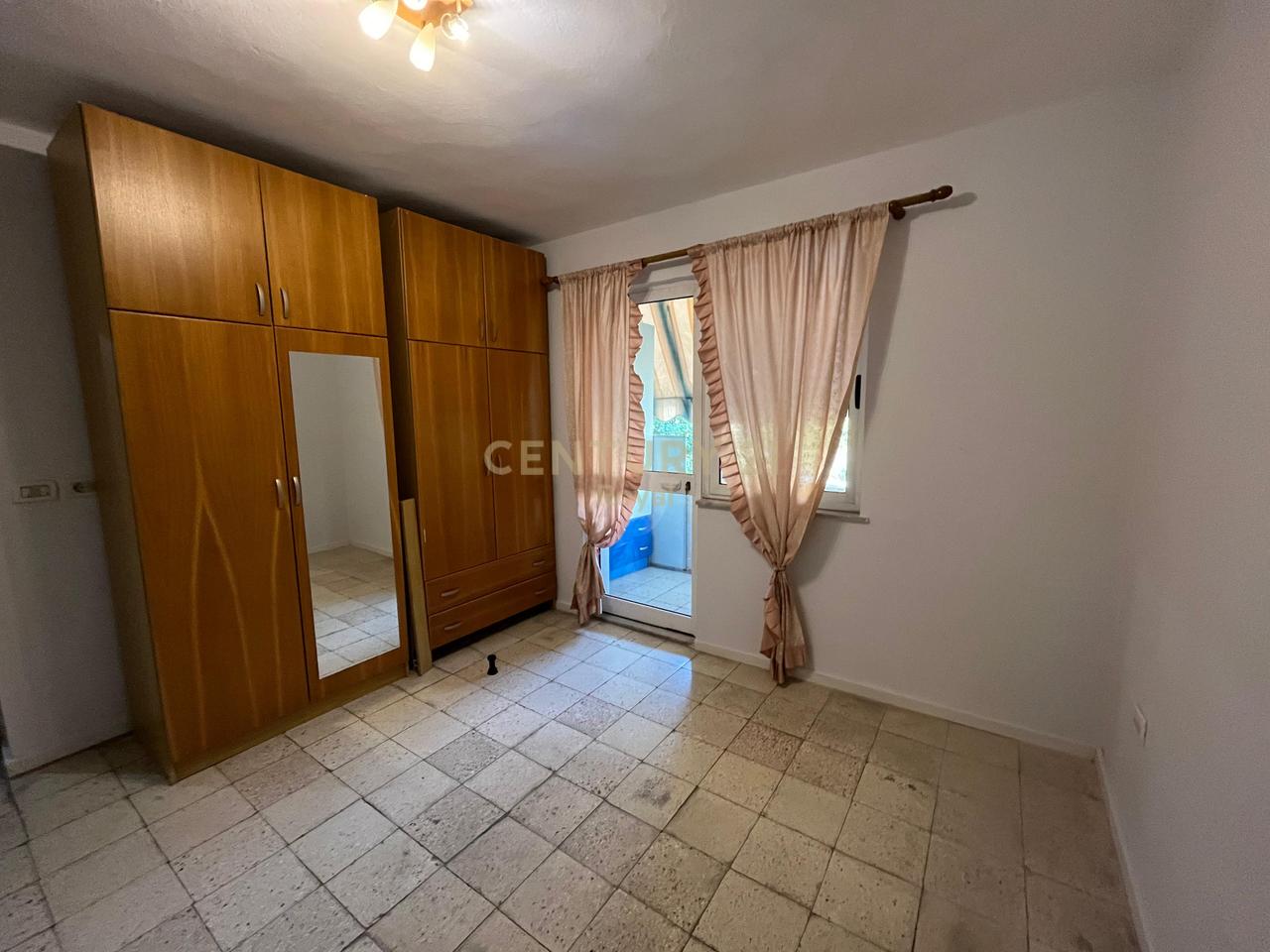 JEPET ME QIRA APRTAMENT 2+1 TEK OXHAKU