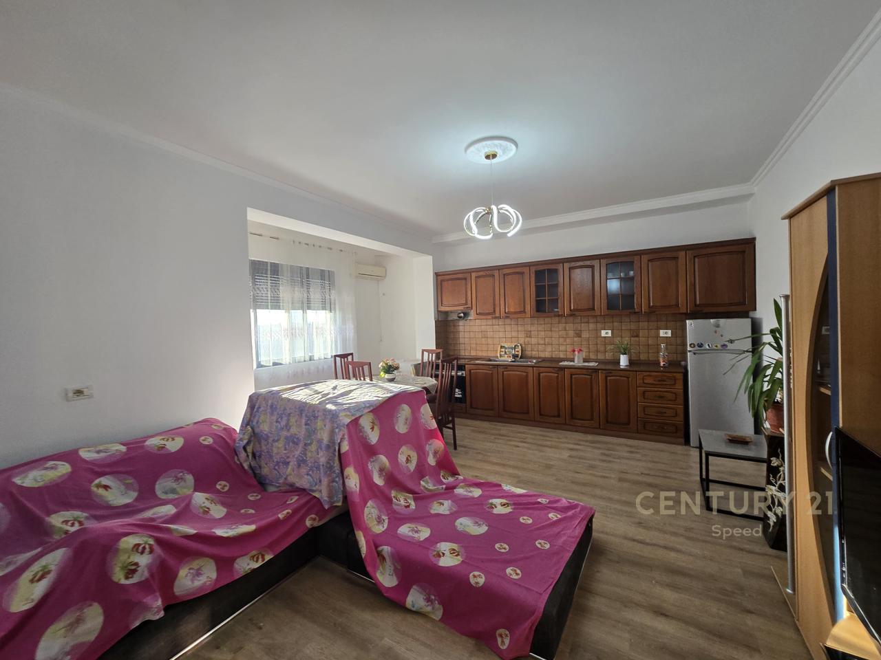 Appartamento Shesim 2+1 in Via 5 Maji