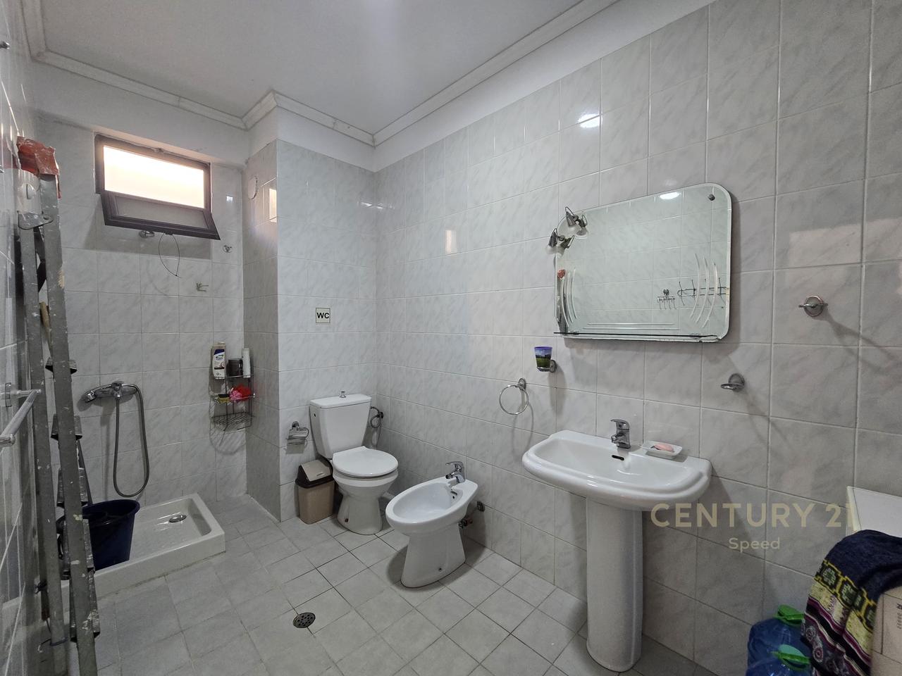 Appartamento Shesim 2+1 in Via 5 Maji