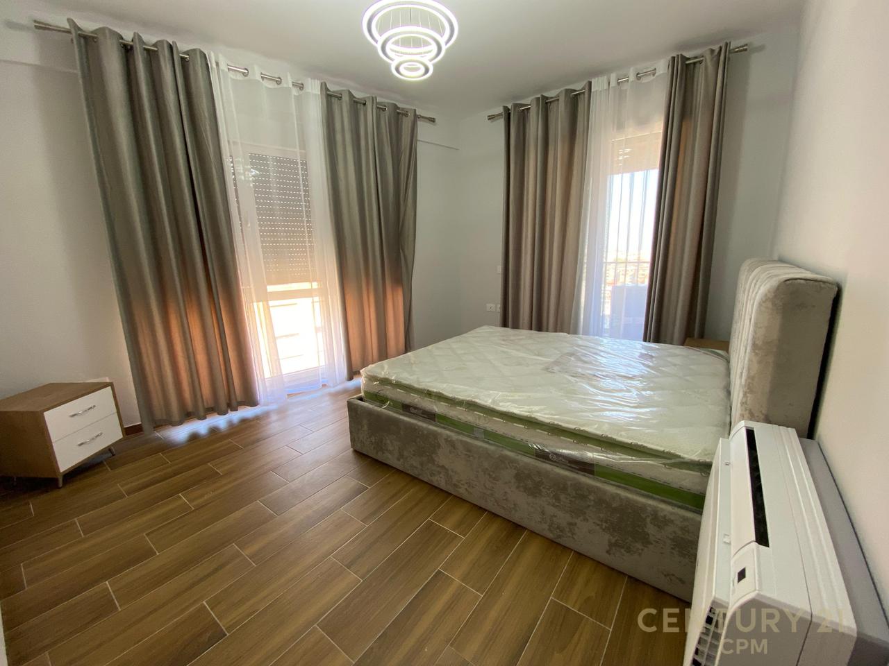 ISH PROFARMA XHAMLLIK JAPIM ME QIRA APARTAMENT 2+1+2