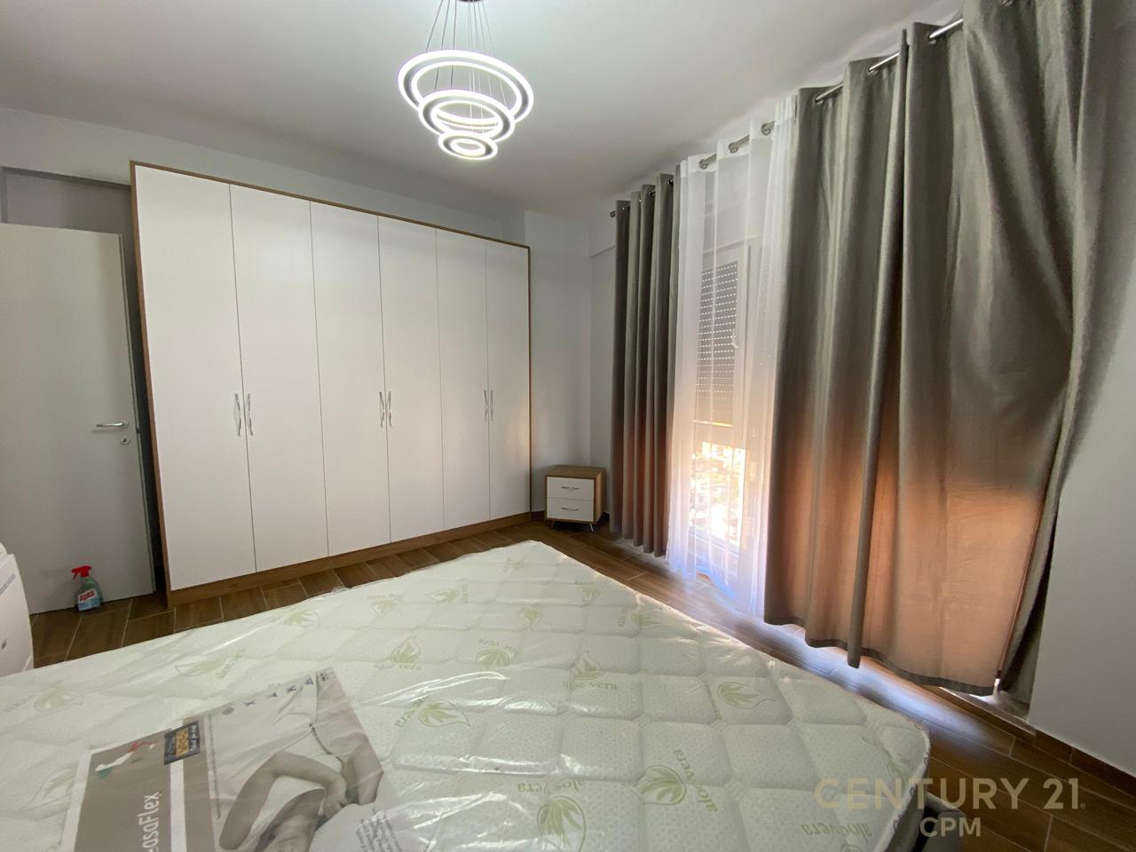 ISH PROFARMA XHAMLLIK JAPIM ME QIRA APARTAMENT 2+1+2