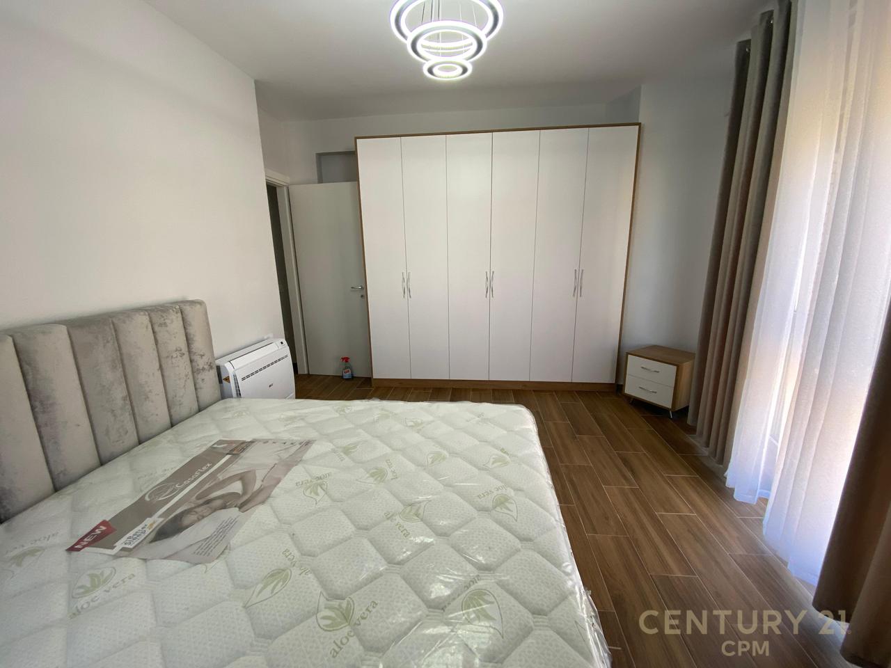 ISH PROFARMA XHAMLLIK JAPIM ME QIRA APARTAMENT 2+1+2
