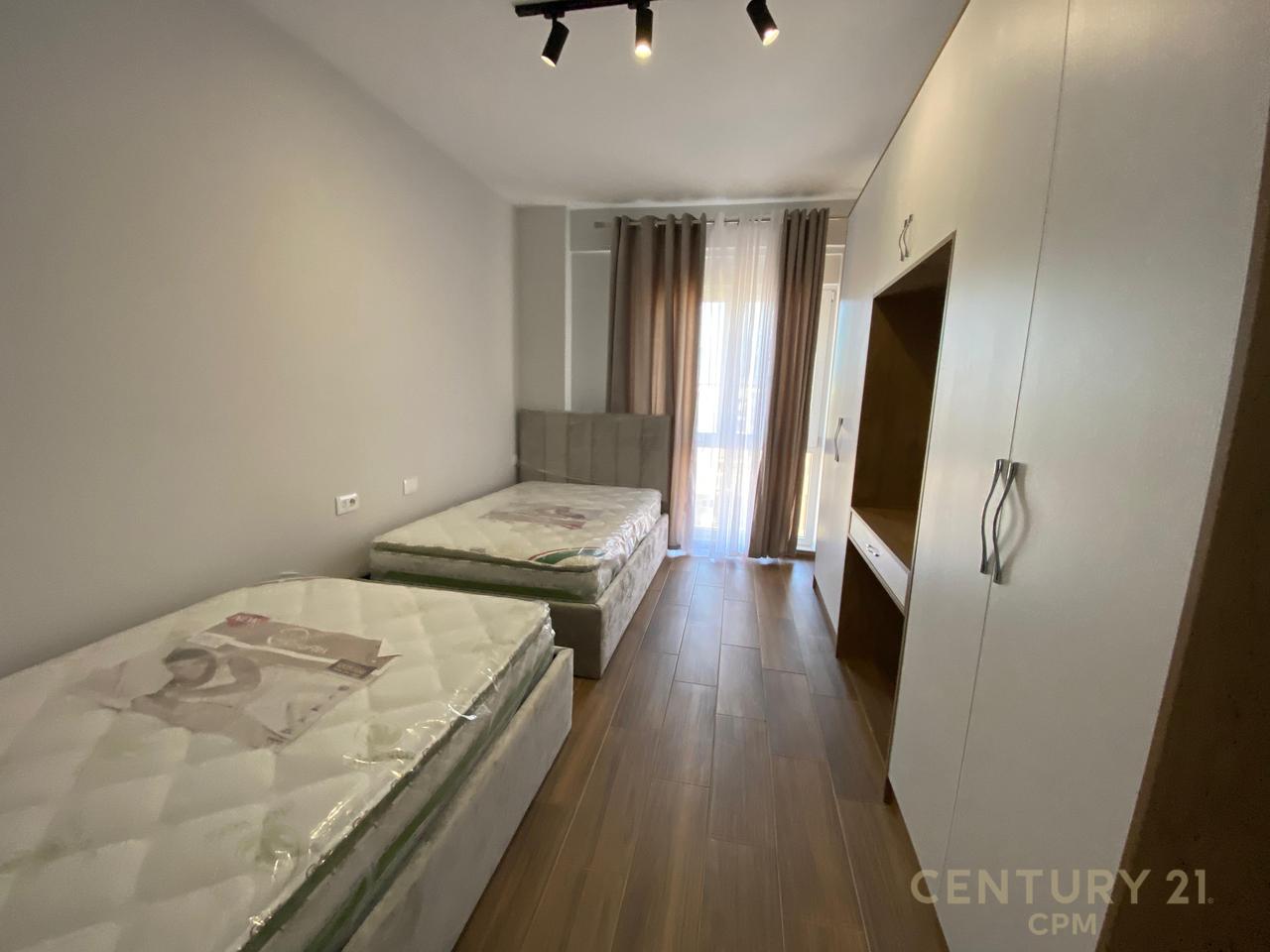 ISH PROFARMA XHAMLLIK JAPIM ME QIRA APARTAMENT 2+1+2