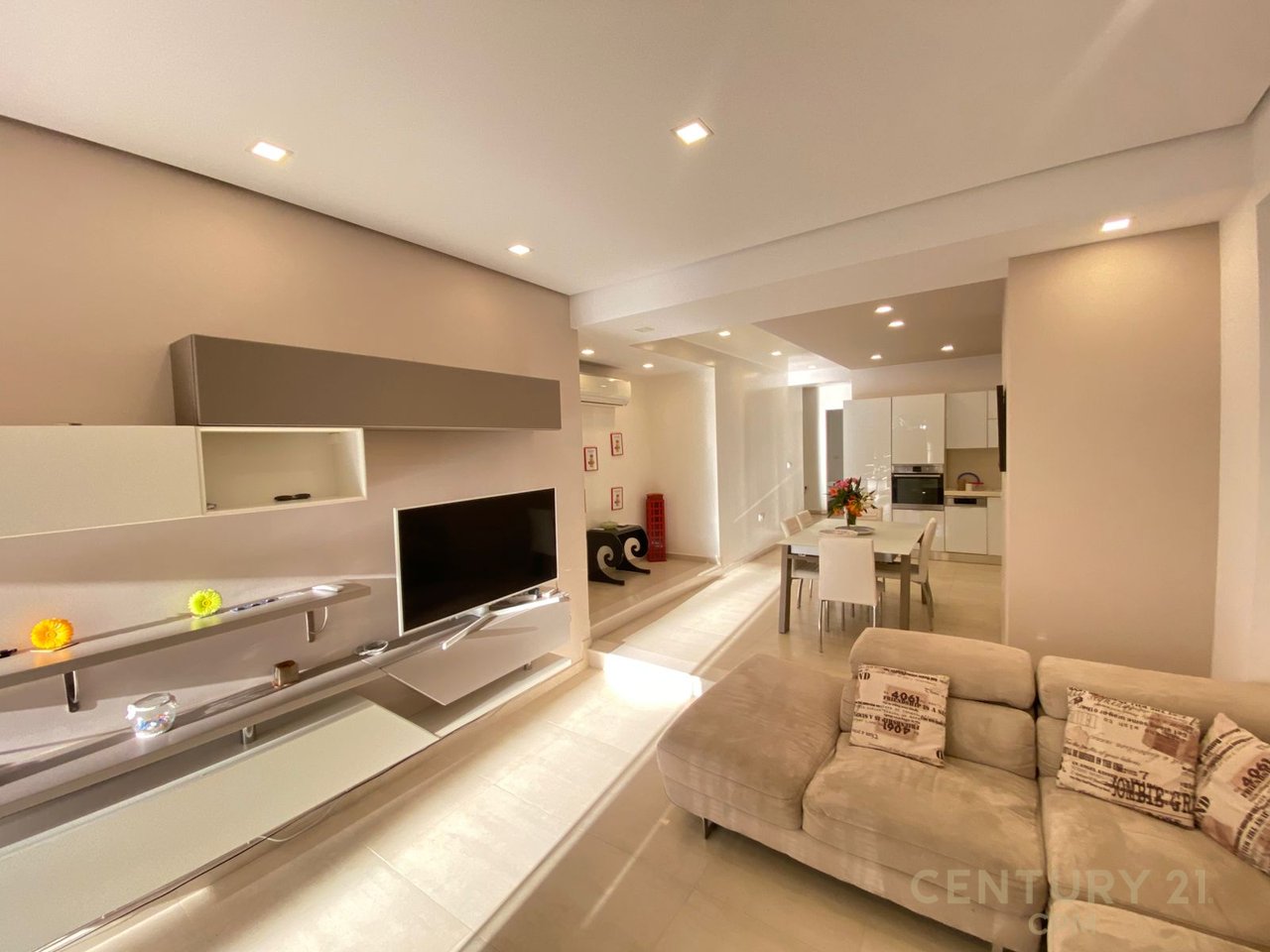 Apartment 3+1+2 + Verandas for sale in Qerret